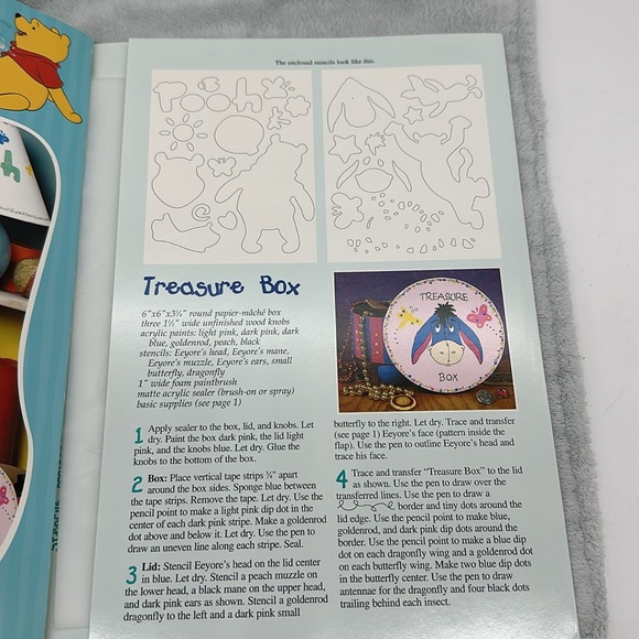 Pooh Stencils 2-8”x 10” Plastic Sheets Plus 9 Friendly Projects - Picture 5 of 12